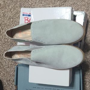 Excellent Condition Hush Puppies Light Blue Loafers Size 11